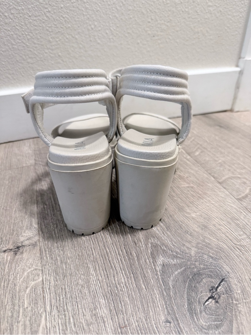 MIA Light Gray Chunky Platform Heel Sandal - Picture 3 of 6